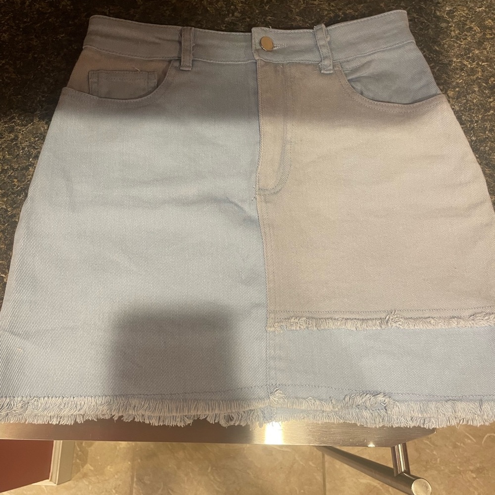 Cute blue Jean skirt 🩵💫